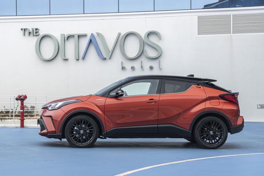  Toyota C-HR Hybrid 2019 года  (WW) (фото 63 из 174)